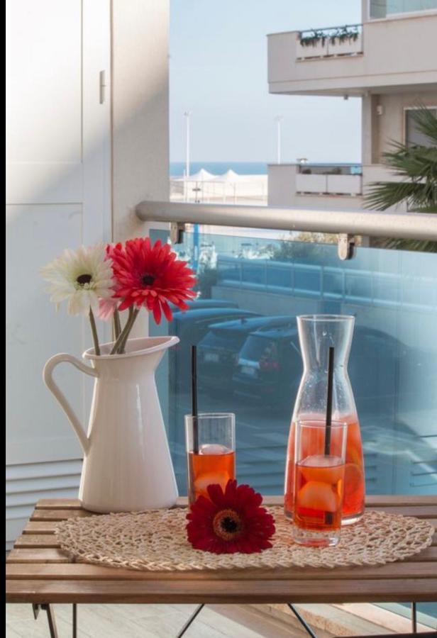 Nilu In Citta - Nuovo Appartamento Con Vista Mare Monopoli Exterior foto