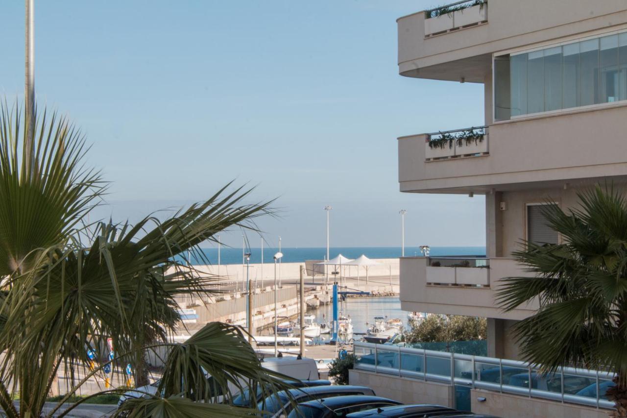 Nilu In Citta - Nuovo Appartamento Con Vista Mare Monopoli Exterior foto